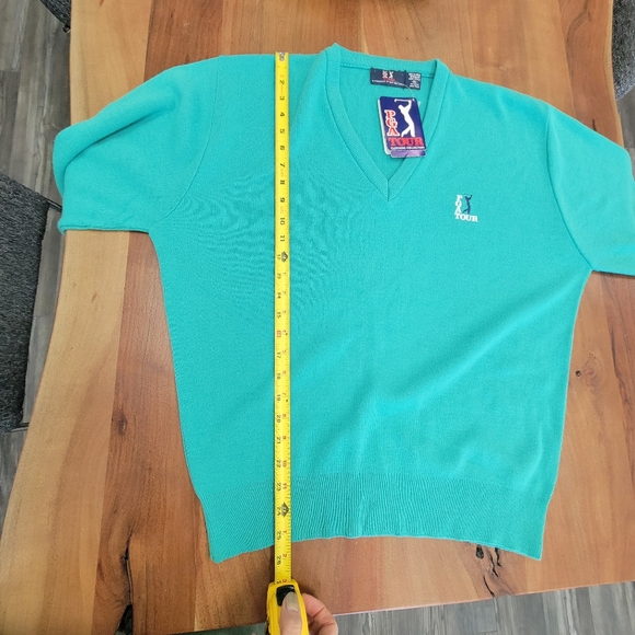 Vintage PGA golf sweater - Picture 11 of 12